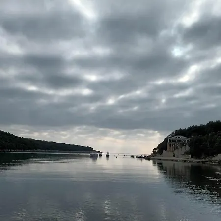 Duga Uvala Apartman